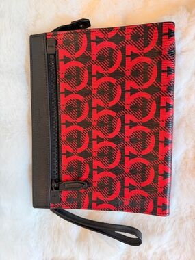 Salvatore Ferragamo Black Textured Leather Zip Wristlet